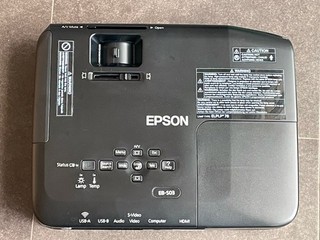 Epson EB S03 HDMI 3LCD HDMI SVGA Projector . V Good Condition.