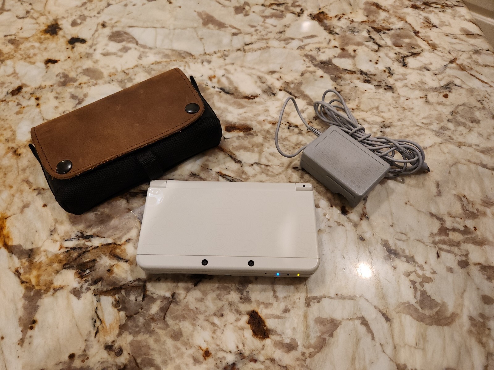 Nintendo New 3DS Super Mario Edition Handheld System W/Waterfield