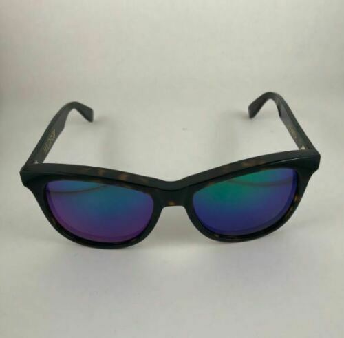 WildFox Monroe Deluxe Sunglasses Black & Blue Mirrored Lens  display picture 3