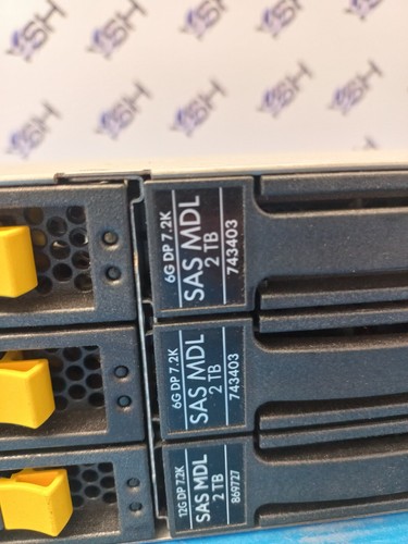 HP AJ940 Storageworks D2600 12-Sots w/ 12x 2TB 7.2K SAS 695507-002, 743432-002. - Picture 2 of 9
