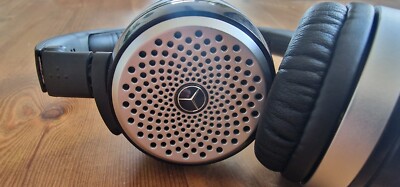 Mercedes Benz Wireless Headphones AKG P104 | eBay UK