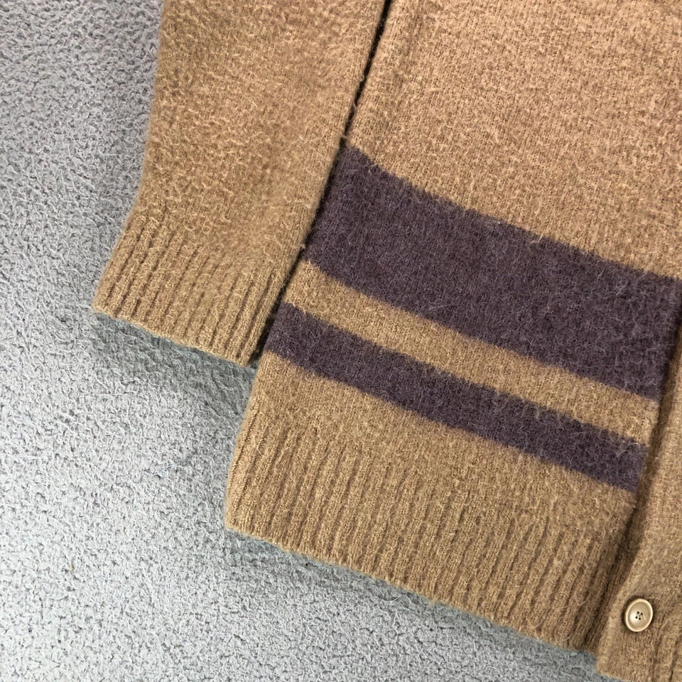 Suéter Zara Para Hombres L-XL Marrón Cárdigan Rayas Difuso Peludo Cuello en V Abuelo Foto 2 de 4