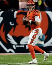 Joe Burrow 8 x 10 Picture Celebrity Print Photograph Reprint