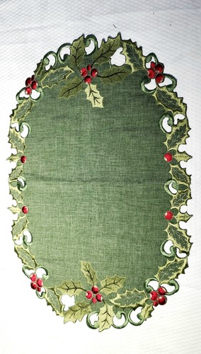 Vintage Christmas Holly Embroidered Oval Doily Green Cutwork Berry Place Mat...