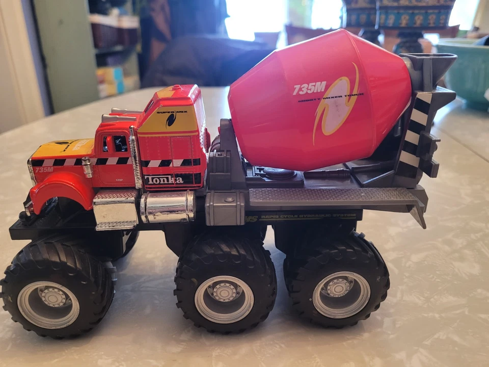 TONKA / MAISTO - MONSTRUOS DE CANTERA - CAMIÓN DE CEMENTO - 1999 - METAL PLÁSTICO - 9" X 4" Foto 4 de 4