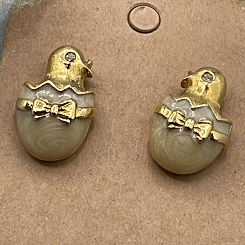 Vintage chicks hatching from Easter Eggs earrings by Avon.