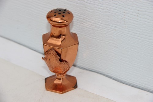 Yellowstone National Park Old Faithful Geyser Salt & Pepper Shakers copper color - Picture 11 of 14