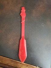 VINTAGE MADE IN USA 6 3/4" HIGH RED PLANTERS PEANUTS MR PEANUT PLASTIC KNIFE