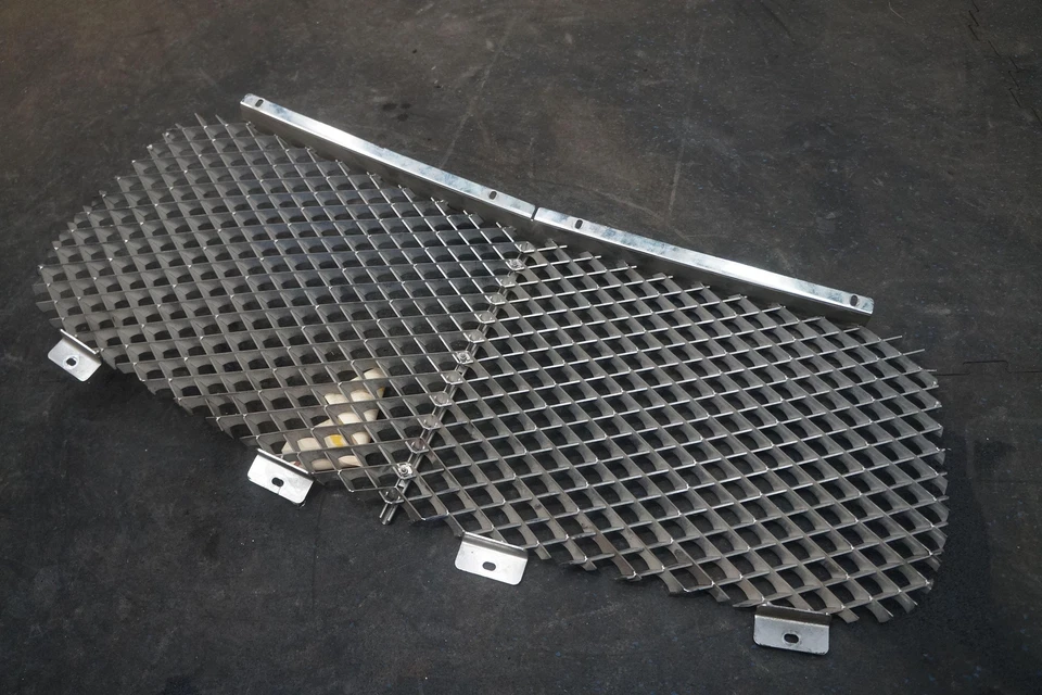 Rejilla de ajuste de la rejilla del radiador delantero 3Y0853683D OEM Bentley Mulsanne 2015 *NOTA* Foto 3 de 4