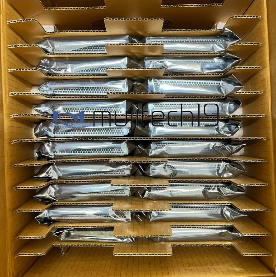 New Lenovo ThinkSystem 930-24i 4GB Flash PCIe x8 RAID Adapter FRU P/N: 01KN509 - Image 2 of 4