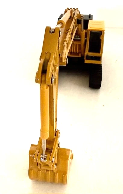 1:48 Caterpillar E300 Excavator Diecast By Shinsei #606 - Image 2 of 4