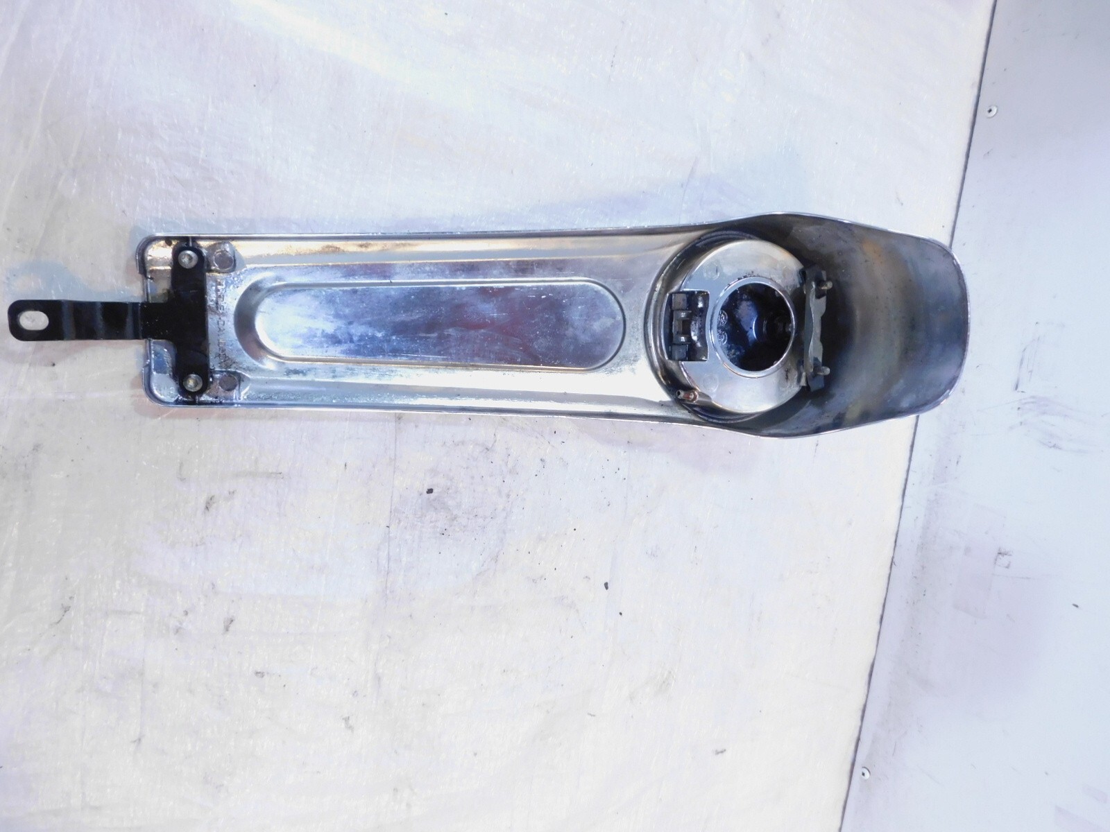 Harley Davidson Touring FLTRI Road Glide Fuel Gas Petrol Tank Center