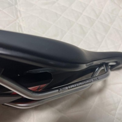サドル　MERIDA EXPERT SL V-mount MERIDA EXPERT SL - MERIDA BIKES