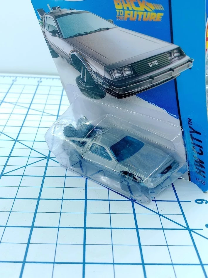 2015 Hot Wheels Back to the Future Time Machine Hover Mode HW City NIP - Image 4 of 4