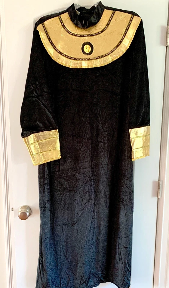 FORUM NOVELTIES INC. #60442 'FARAÓN' ADULTO PECHO TALLA 42 NEGRO, DORADO USADO Foto 2 de 4