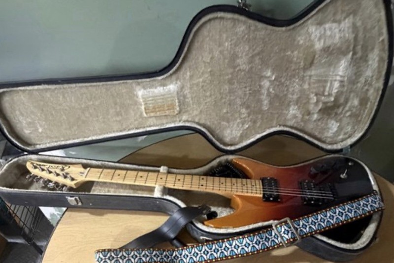 Quest Atak 2 Fire Fade Solid Body Electric Guitar