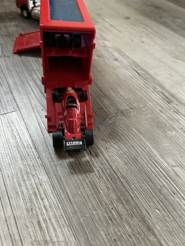 MATCHBOX K-116 IVECO FERRARI F1 RACING Transporter Truck Formula 1 giocattolo - Foto 4 di 6
