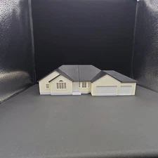 Mirrored!-1:64 Reversed Ranch w/ 3 Car Garage, cream, black roof, removable roof
