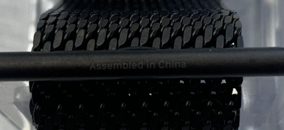 Apple Watch Ultra Titanium Milanese Loop 49mm (42/44/45) Genuine OEM Black L - Image 4 of 4