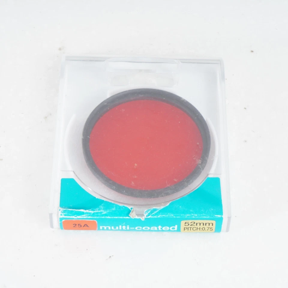 * Calumet 52mm Red #25 Filter - Image 2 of 2