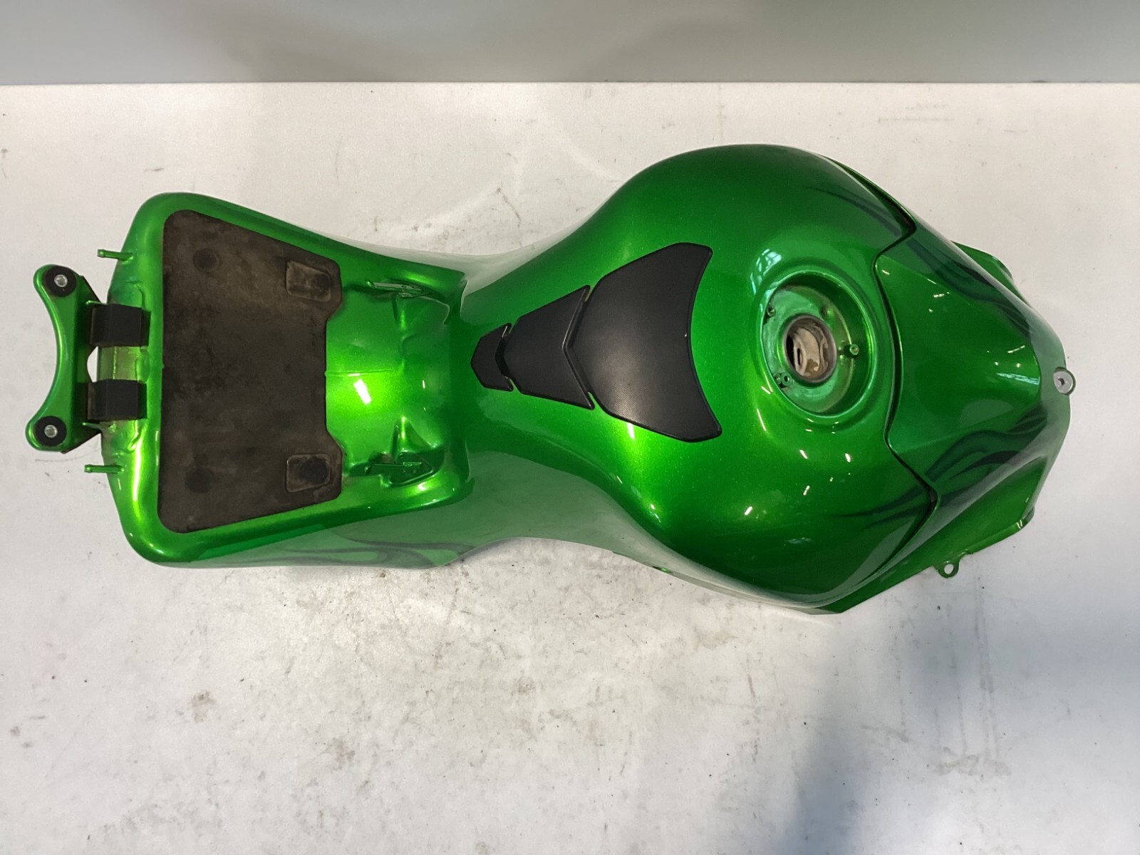 2012 1223 KAWASAKI ZX14 ZX14R NINJA GREEN GAS FUEL TANK FAIRING CLEAN