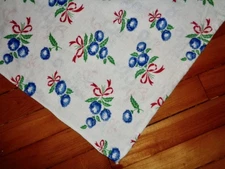 VINTAGE UNOPENED FEED FLOUR SACK BLUE CLOVER FLOWERS WITH RED BOWS ON WHITE AAFA