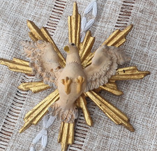 Heilig-Geist-Taube im Strahlenkranz Gold Kranz aus geschnitztem Holz ca 12 cm