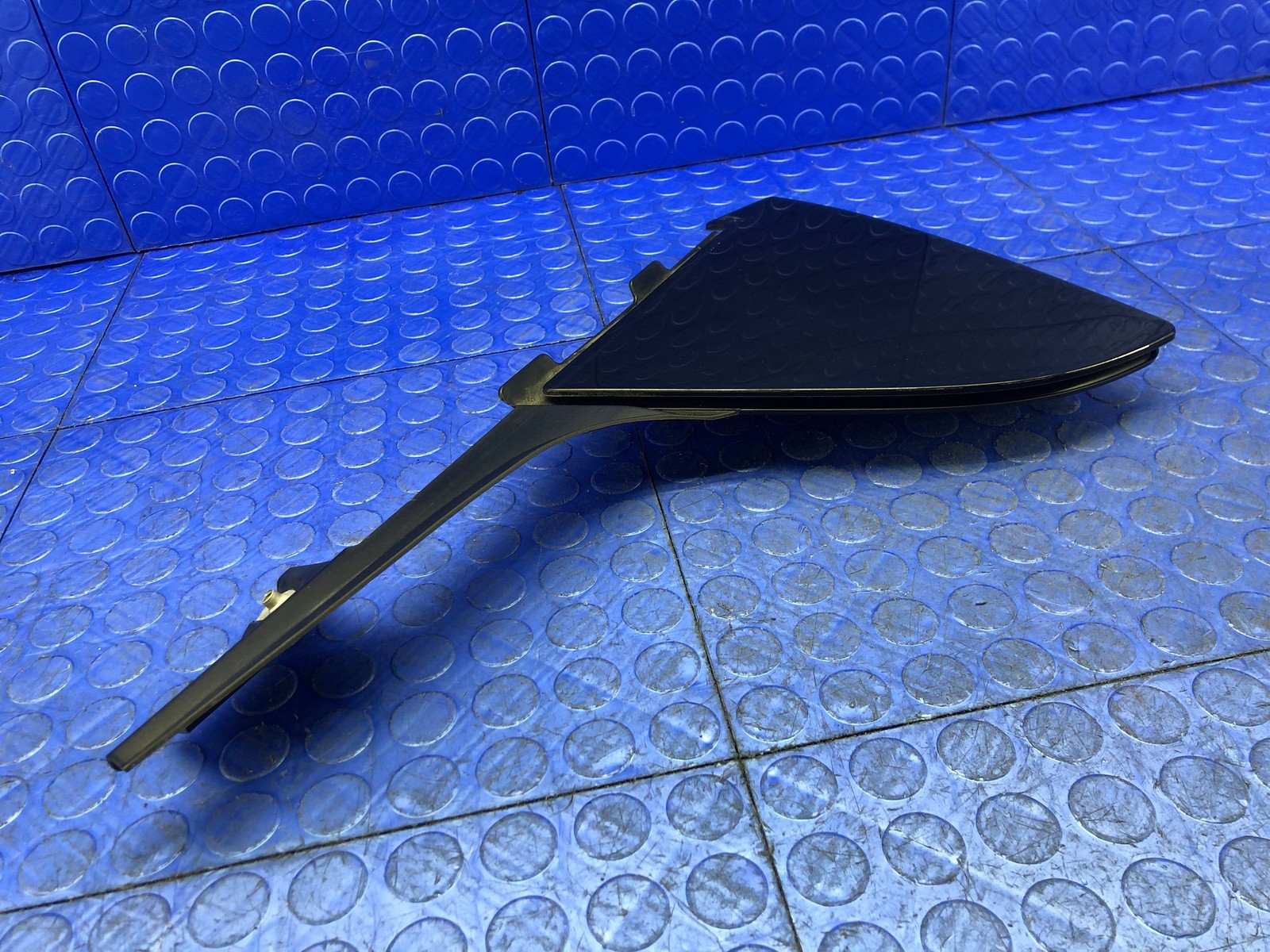 2016-2021 MCLAREN 570S OEM REAR LEFT TAILGATE HOOD COVER PANEL BLACK 13AA08SP