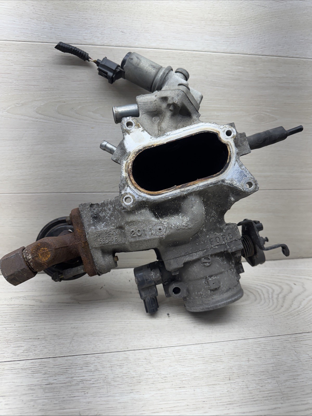 97-03 Ford F150 5.4L 2V Triton SOHC Throttle Body Elbow Assembly V8 Expedition