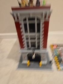 LEGO Ghostbusters Firehouse Headquarters 75827 100 % complete +  manual minifigs