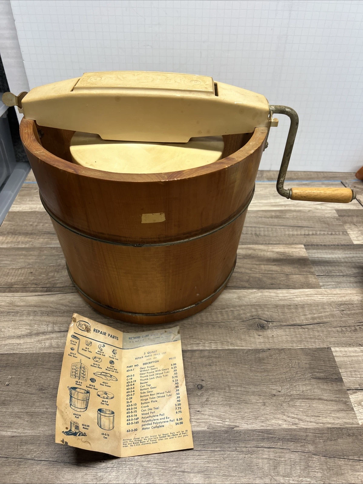 RCW Richmond Cedar Works Frost King 5 Qt Vintage Hand-Crank Ice Cream Maker