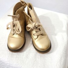 Cat  Jack Kids Toddler Girls Child Size 6 Gold Shoes Boots Cute Fashionable