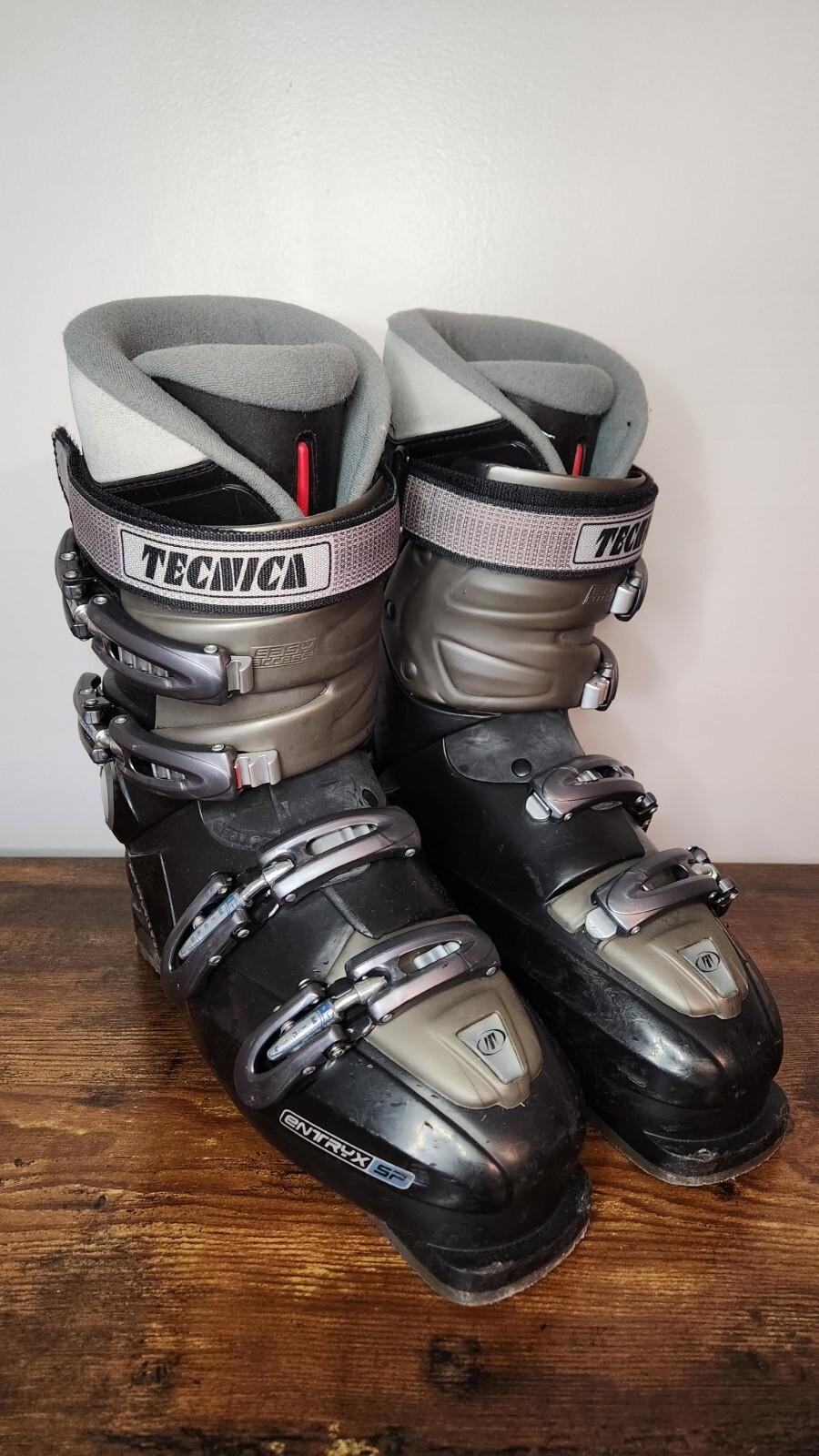 SALOMON Scarponi da sci Tecnica Entryx SP facile accesso misura 9 5 US 304 mm profilo comfort flessibile