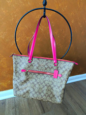 Coach Gallery Tote 79609 Signature Canvas Khaki Fuchsia PinkLeather