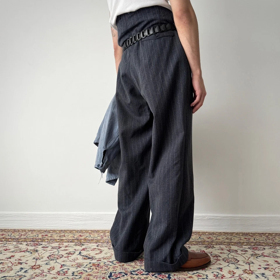 Pantalones de hombre vintage europeos de cintura alta a rayas de los años 50 Foto 3 de 4