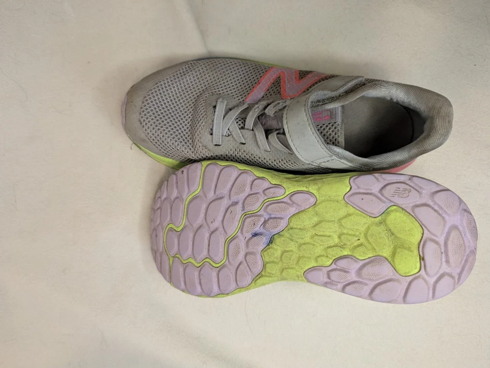 new balance zapatos niños talla 2 Foto 4 de 4