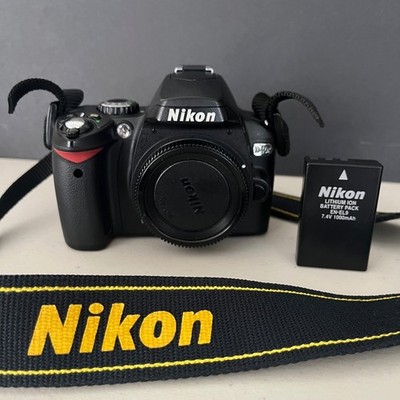 Nikon D40X 10.2 MP Digital Camera Body Only W/Battery Tested