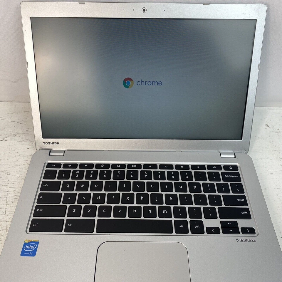 Toshiba Chromebook 2 CB30-B3122 13,3 pulgadas Intel 4 GB 16 GB SSD Chrome OS C Grado Foto 2 de 4