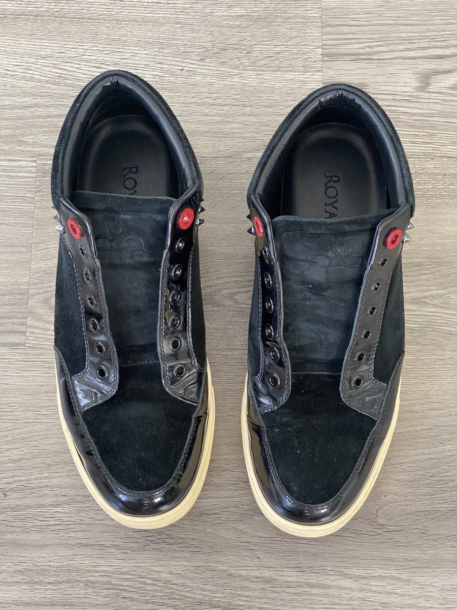 Royaums wit sale