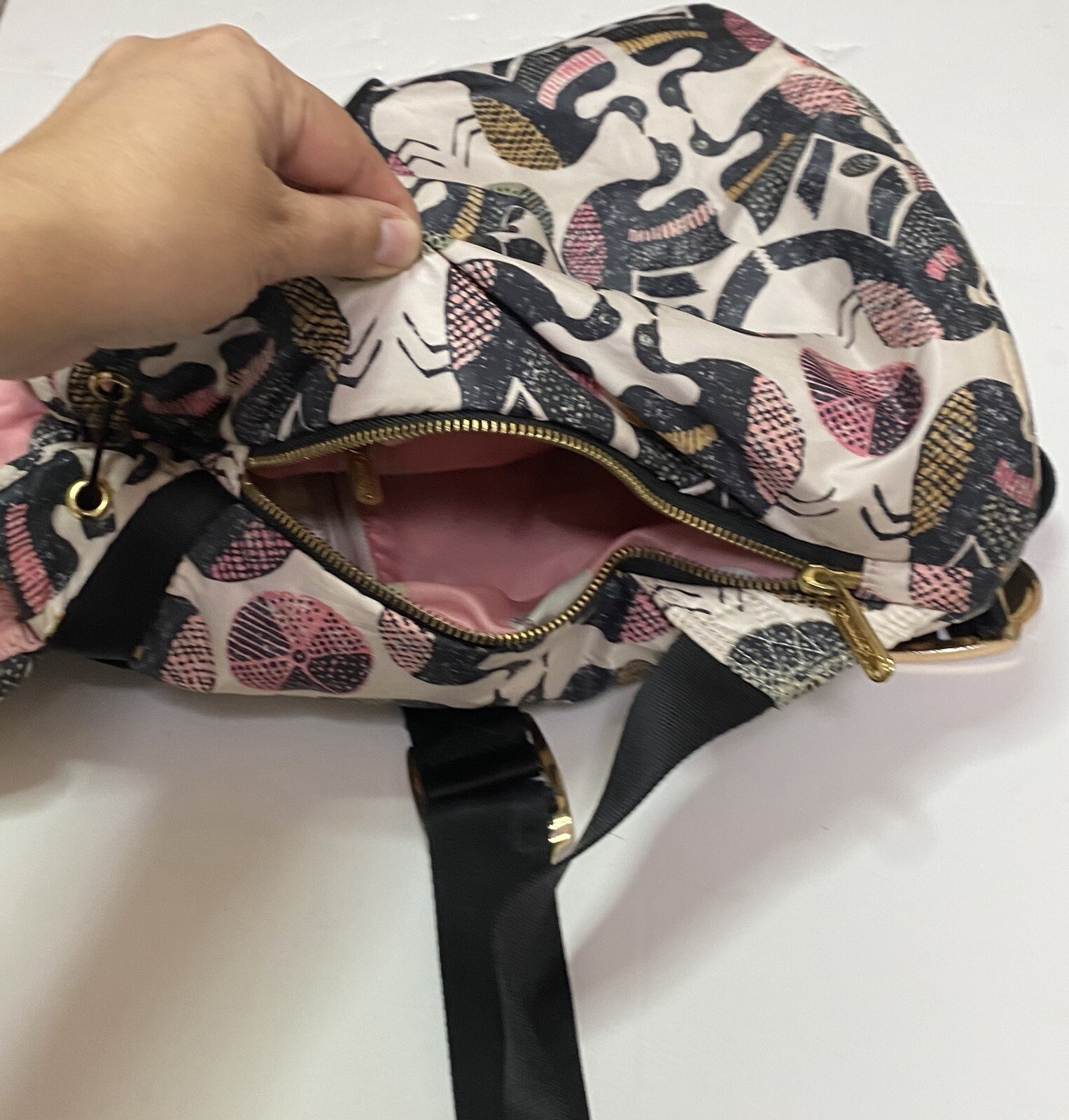 LeSportsac Women's Backpack Drawstring Adjustable… - image 5