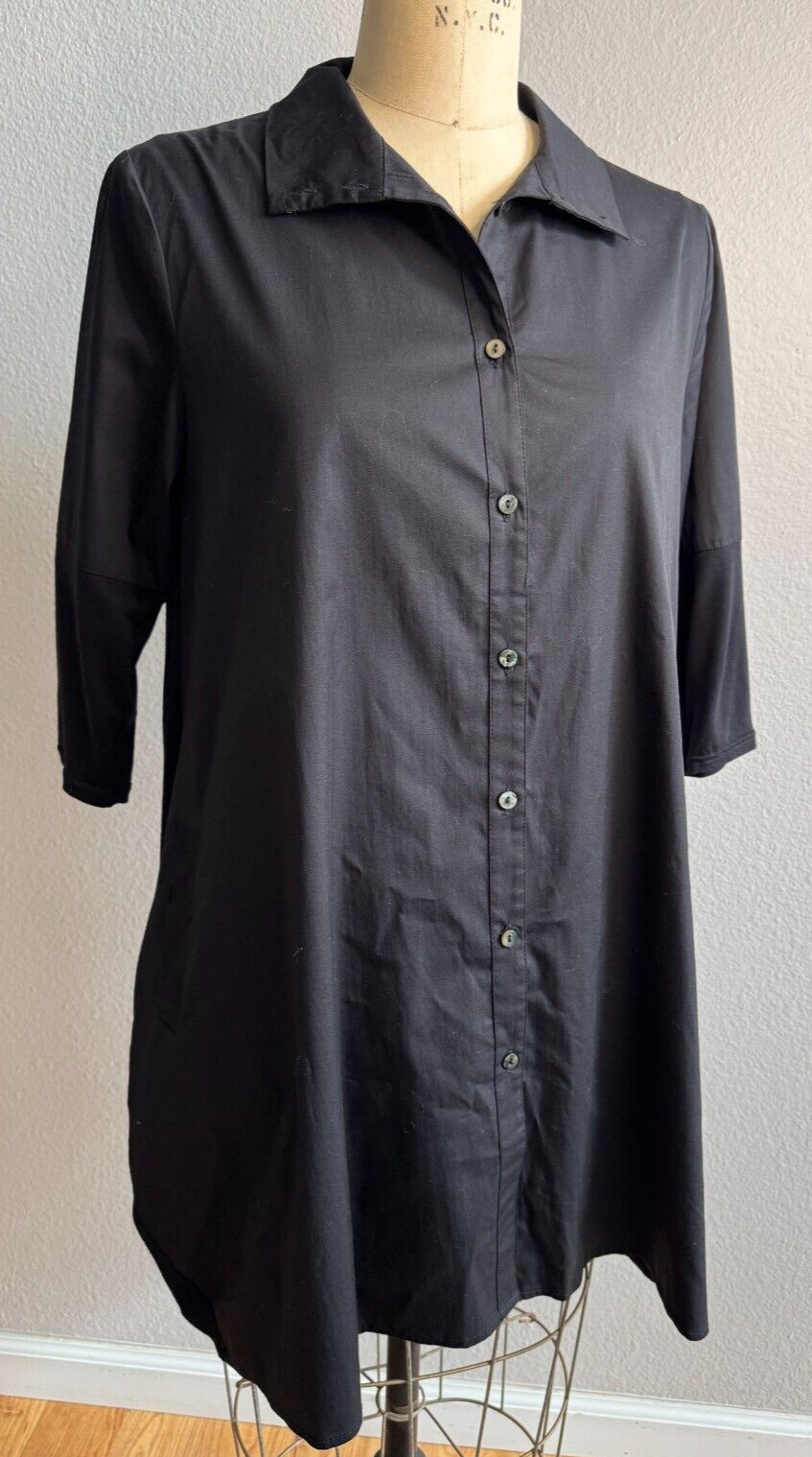 Stella Carakasi Black Tunic Top Shirt Sz Small Pockets Asymmetrical Hem EUC