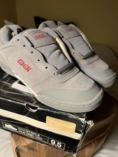 Lakai Staple Gray/Red Men's Skateboarding Shoes Medium Width US Size 9.5