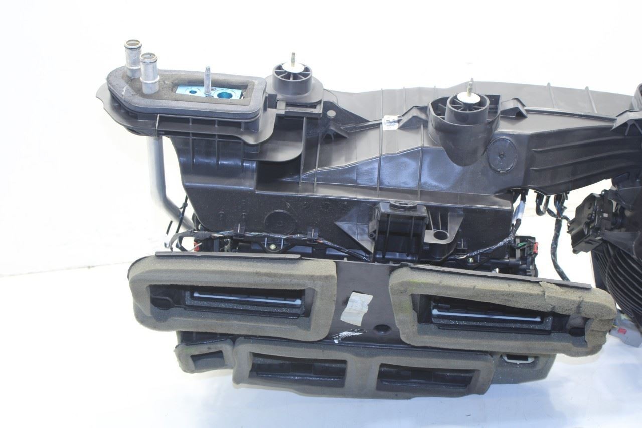 2014-2020 Maserati Ghibli 3.0L HVAC Heater Blower Housing Box 670036837 OEM
