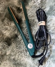 Plancha plana de 1"" CHI para Ulta Beauty Cosmic Emerald. Funciona muy bien, plancha de pelo