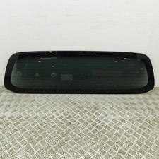 Lunette arrière Mitsubishi L200