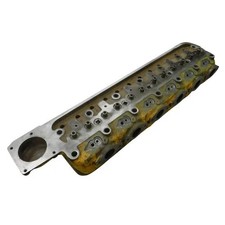 Used Cylinder Head Fits White 2-70 Fits Oliver 1650 1655 1750 223202