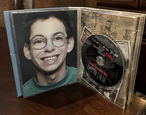 Freaks and Geeks: The Complete Series 6 Disc Box Set w/ Insert (Very Good Discs) - Picture 9 of 12