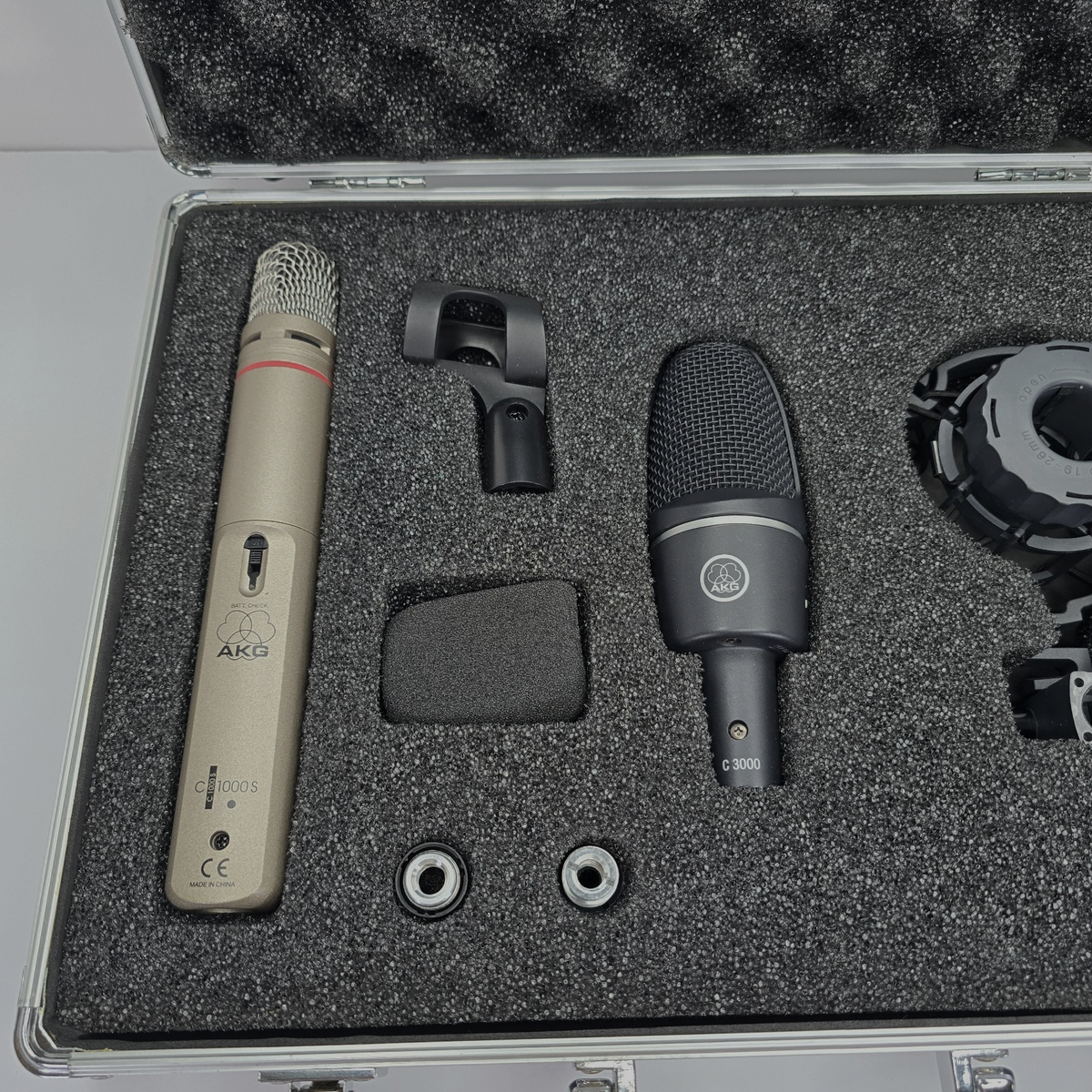 AKG C1000S マイク　ケース・付属品有り AKG ( アーカーゲー ) C1000S コンデンサーマイク 送料無料 | サウンド