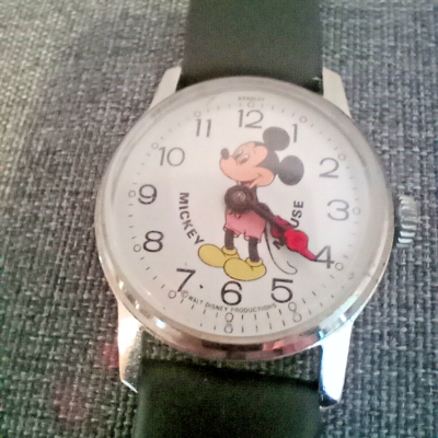 Vintage Bradley Mickey Mouse Watch (needs battery) Vintage Mickey Mouse Watch Bradley Time Division Needs  main image 2