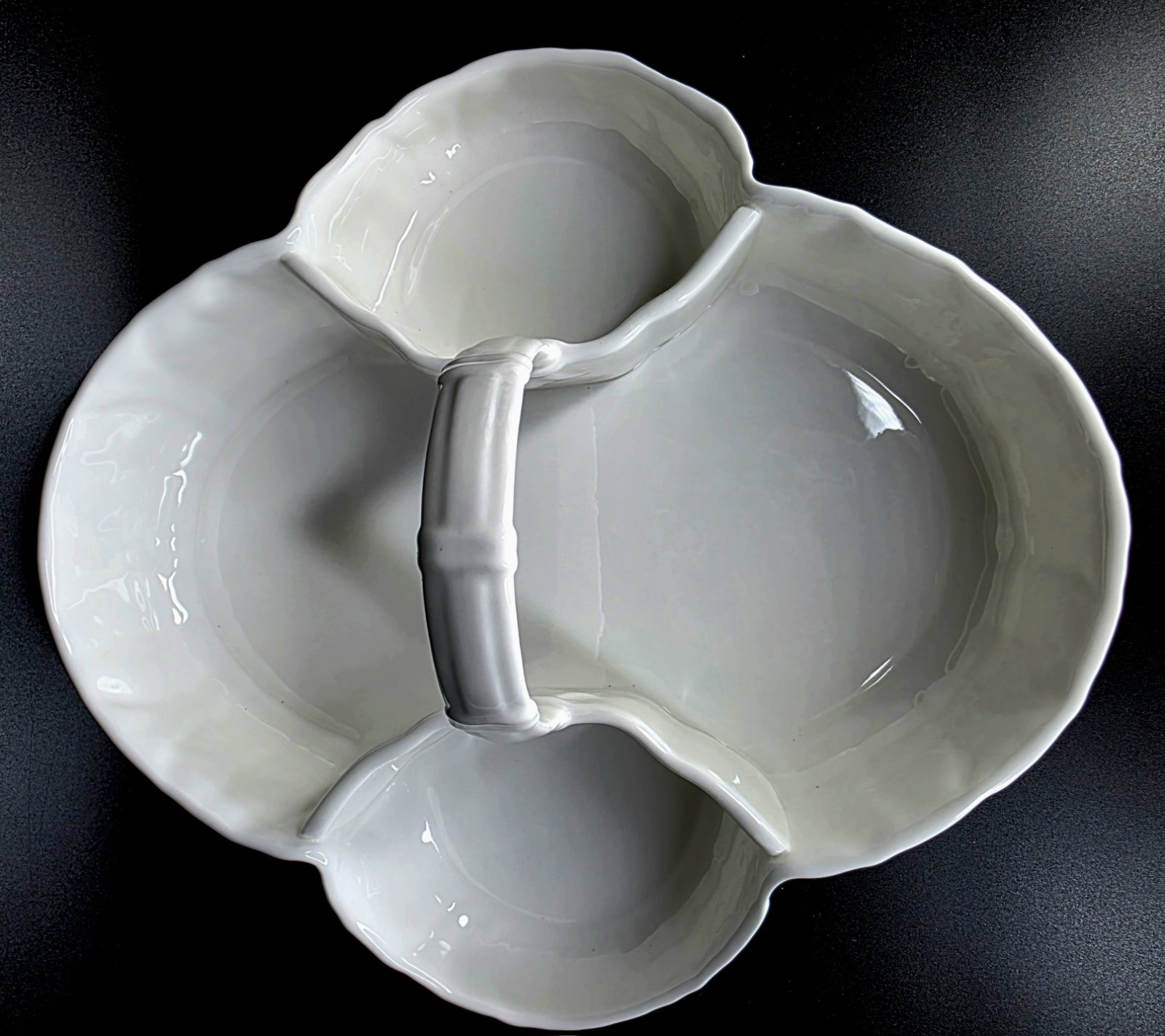 (134) Wedgewood Countryware Strawberry Basket Service Set With Creamer And Sugar